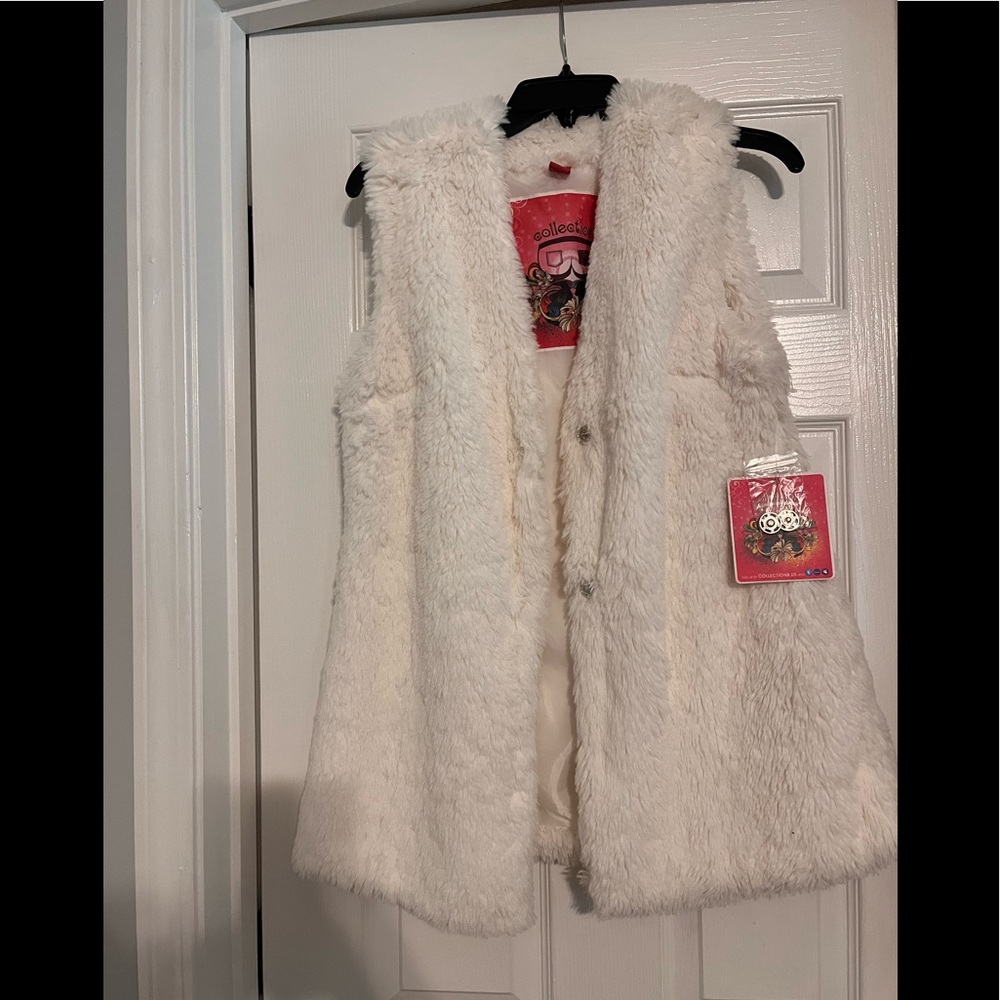 Womens faux fur vest US SIZE MEDIUM